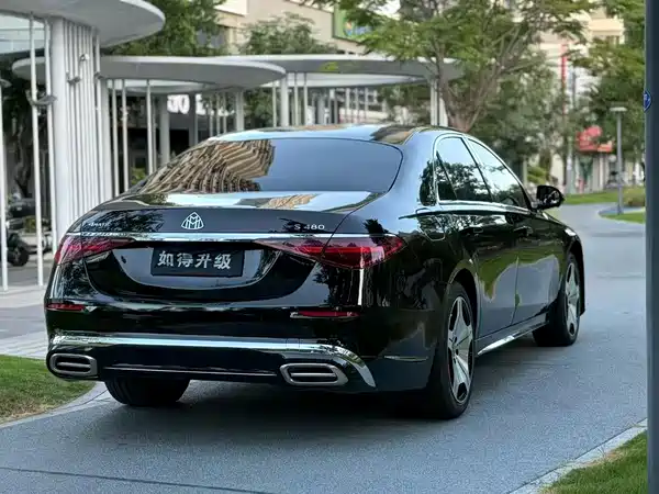 Mercedes-Benz S-Class 2012