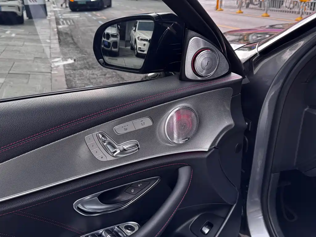 Mercedes-Benz E-Class AMG 2019 — фото 12