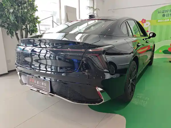 Hongqi H6 2025