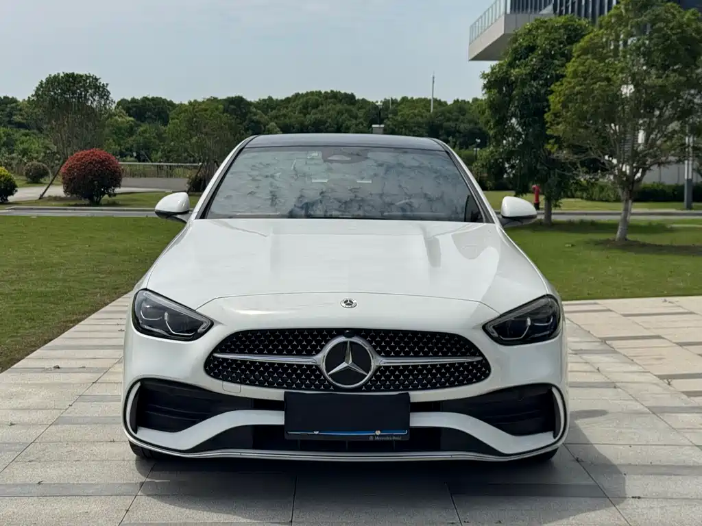 Mercedes-Benz C-Class 2023 — фото 2
