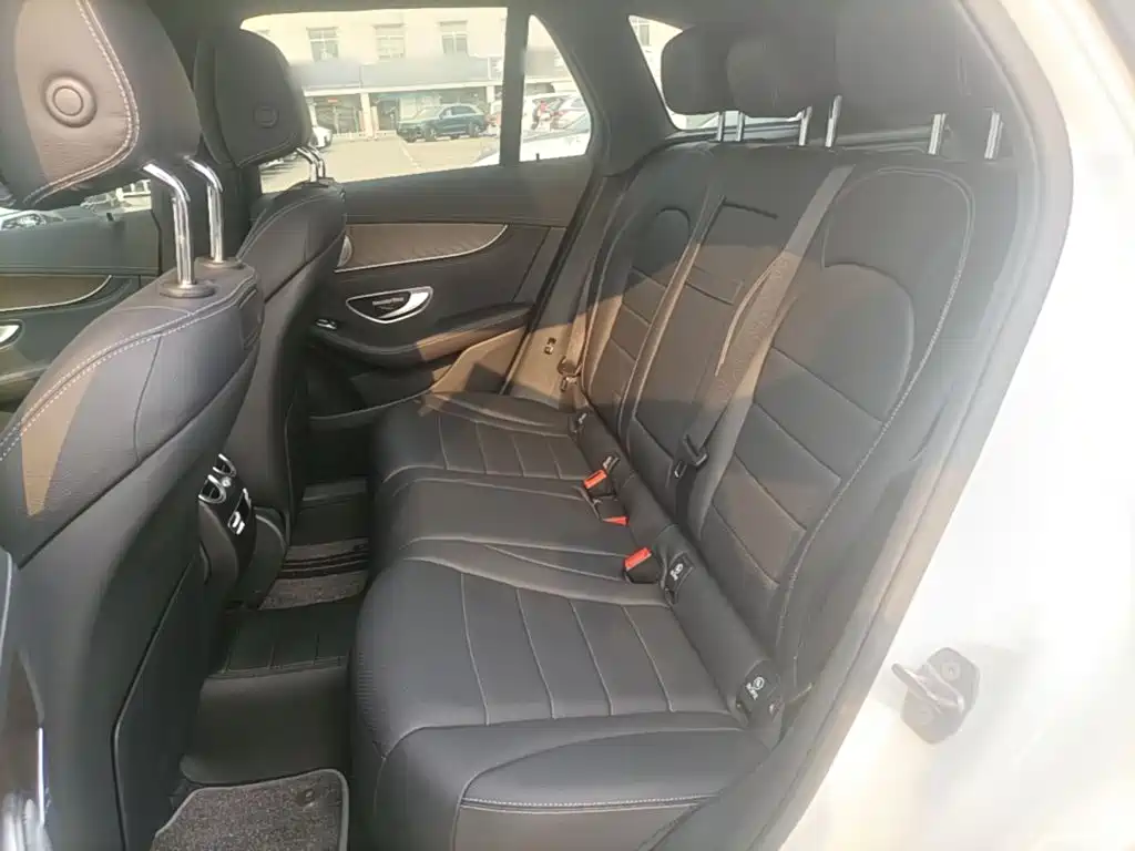 Mercedes-Benz GLC 2016 — фото 17