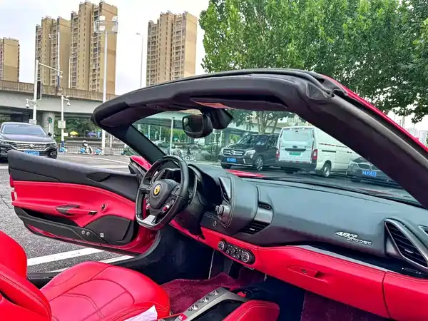 Ferrari 488 2015
