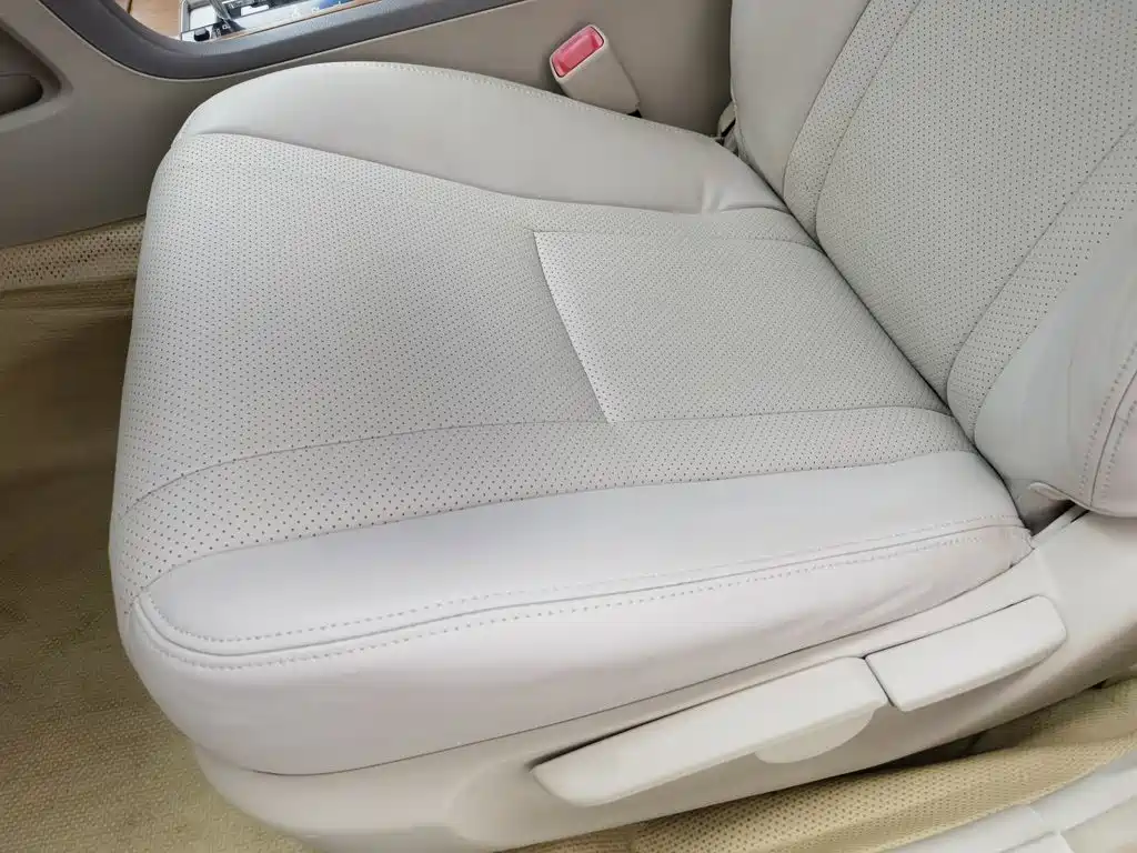 Toyota Camry 2013 — фото 20