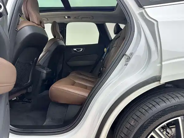 Volvo XC60 2024