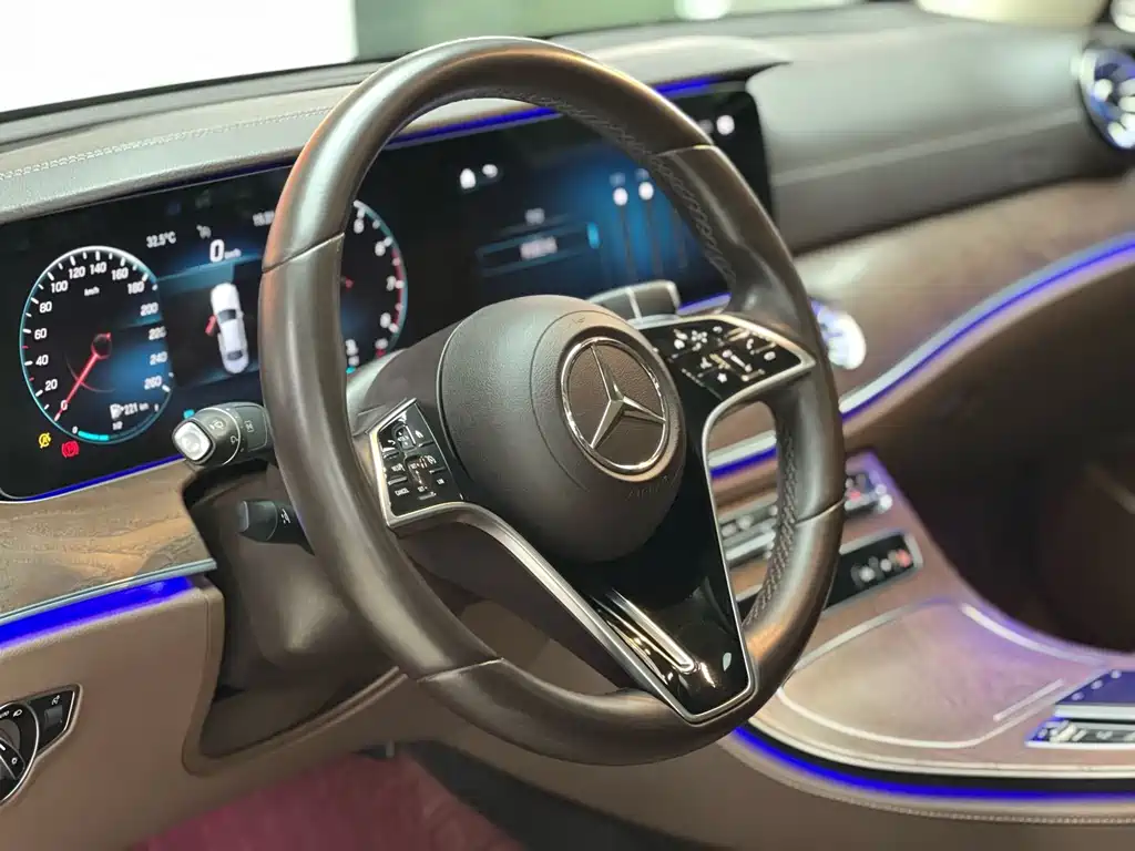Mercedes-Benz E-Class 2021
