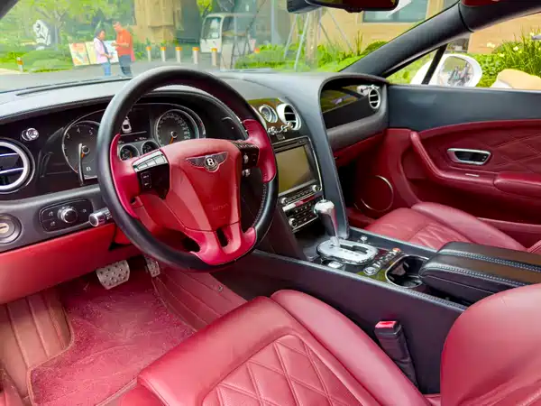 Bentley Continental 2012
