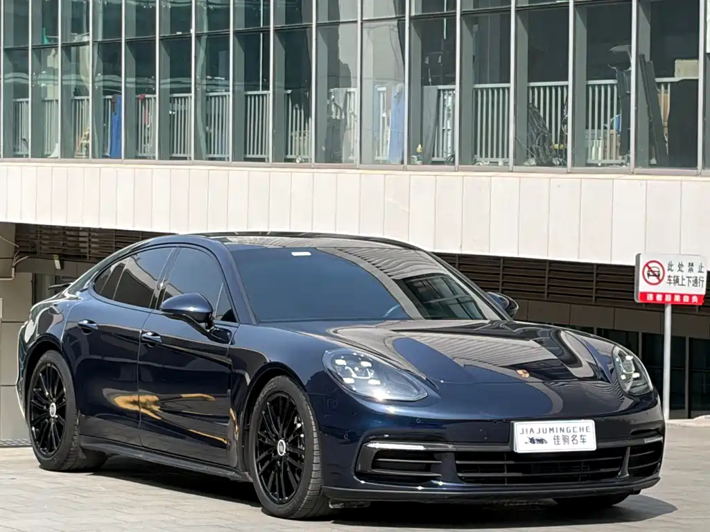 Porsche Panamera 2018 — фото 3