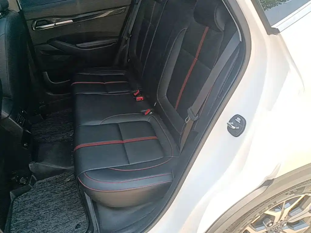 Kia KX3 2020 — фото 17