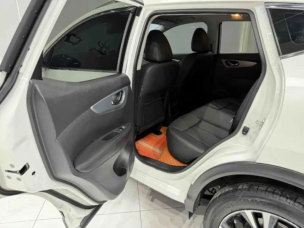 Nissan Qashqai 2023 — фото 16