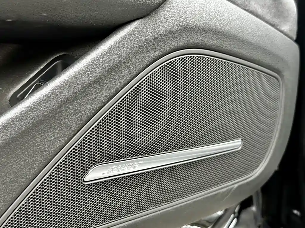 Audi A8 2016 — фото 27