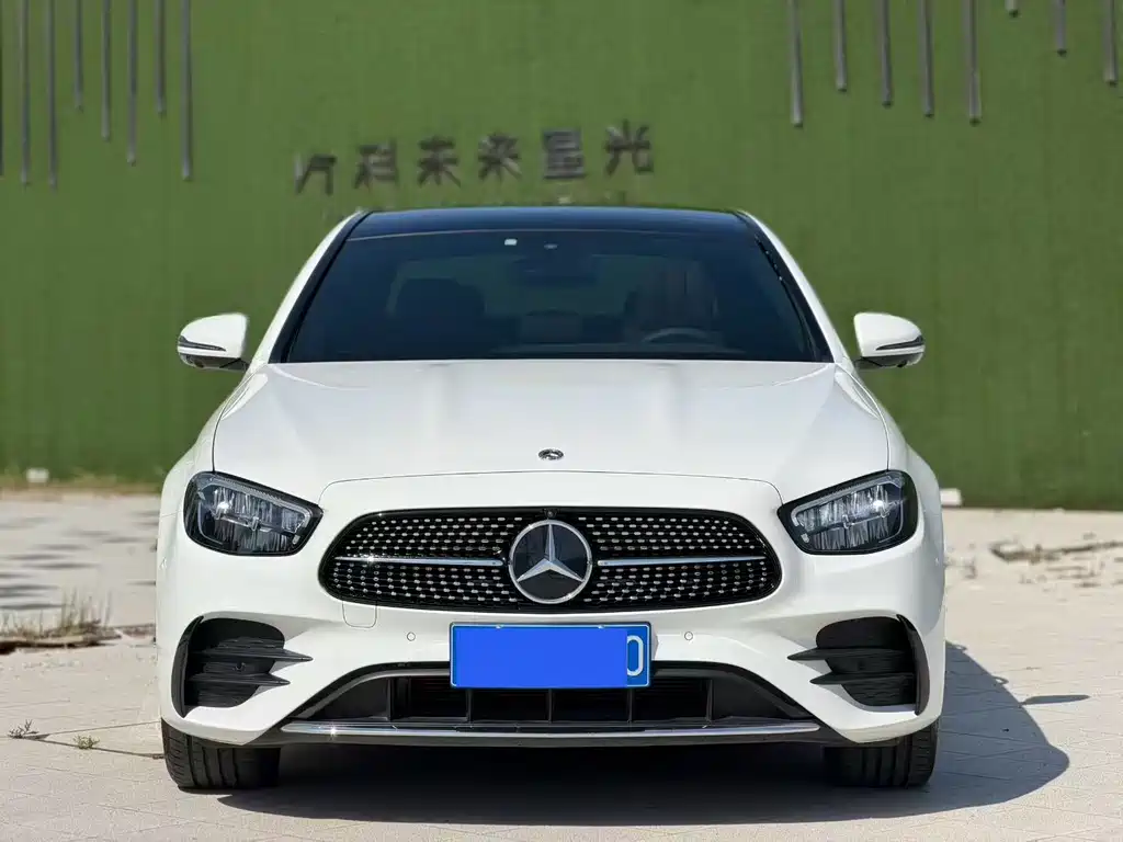 Mercedes-Benz E-Class 2023