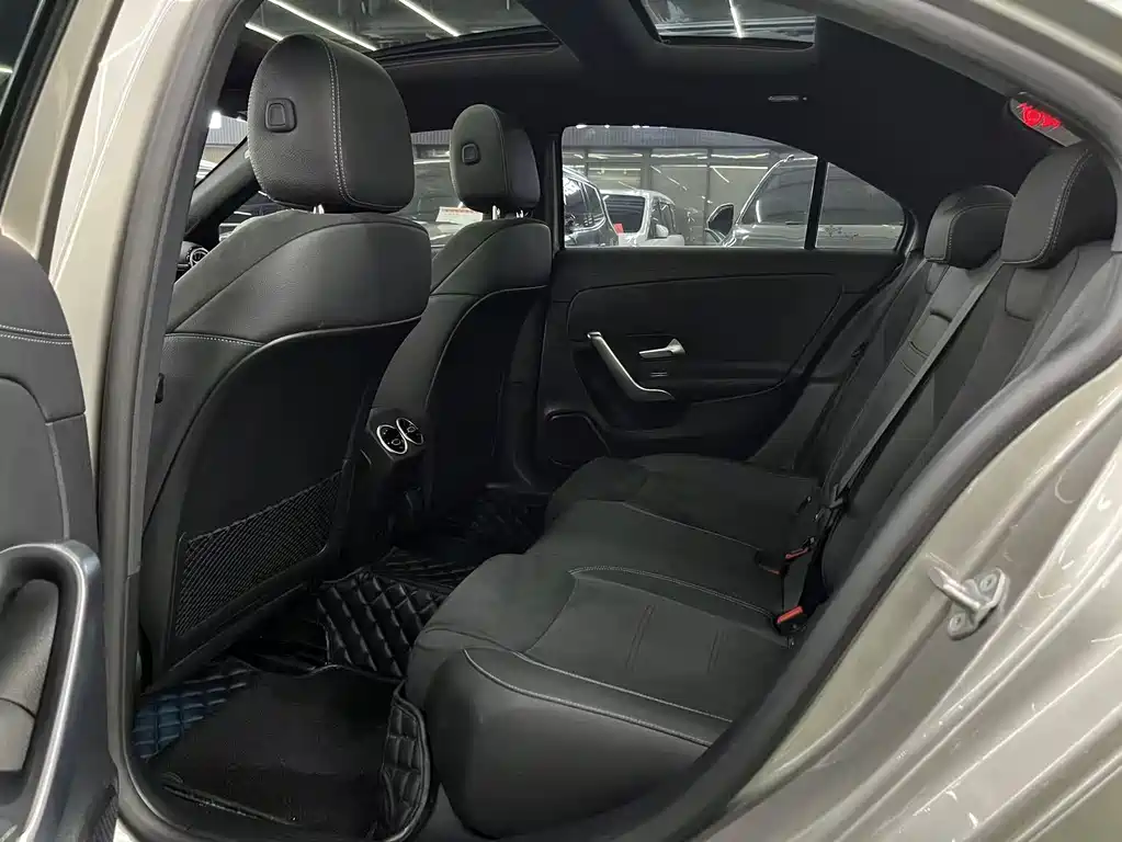Mercedes-Benz A-Class 2022 — фото 8