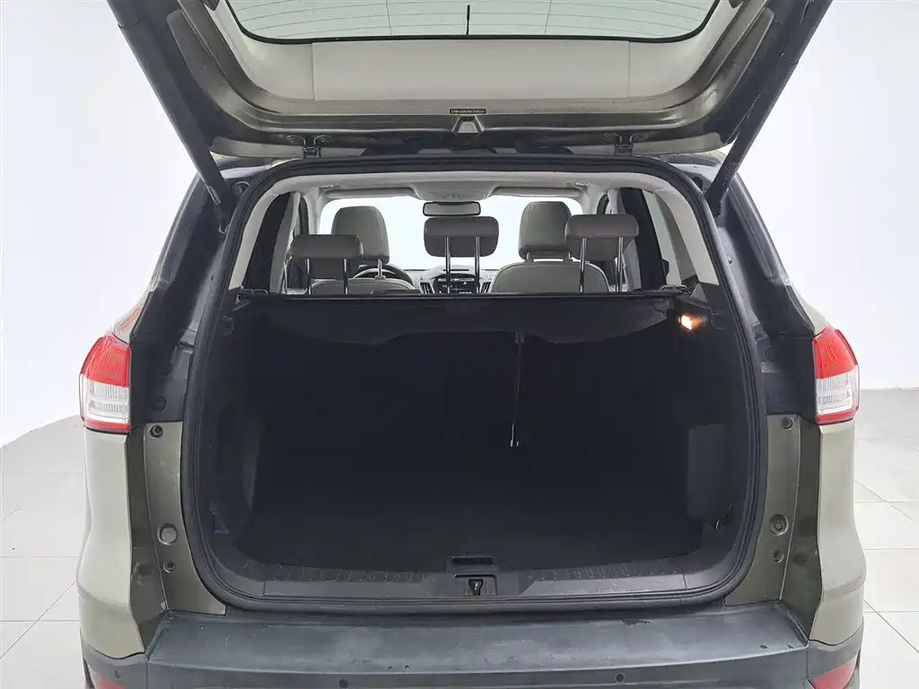 Ford Kuga 2014 — фото 16