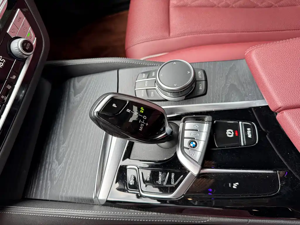 BMW 5 Series 2021 — фото 18