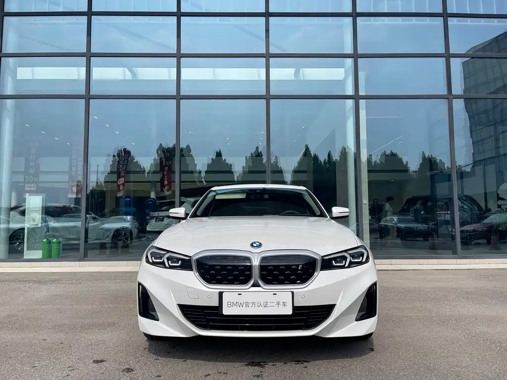 BMW i3 2024