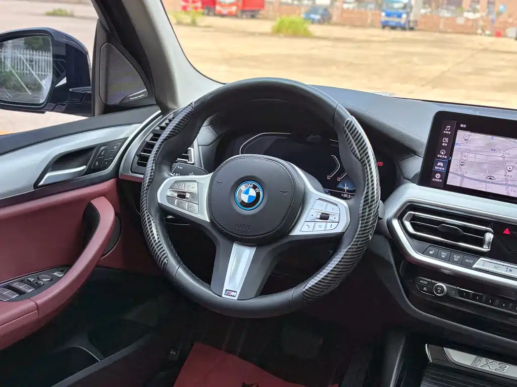 BMW iX3 2023 — фото 12