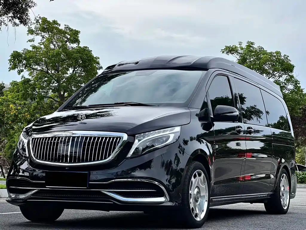 Mercedes-Benz V-Class 2020 — фото 16