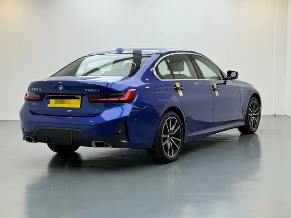 BMW 3 Series 2023