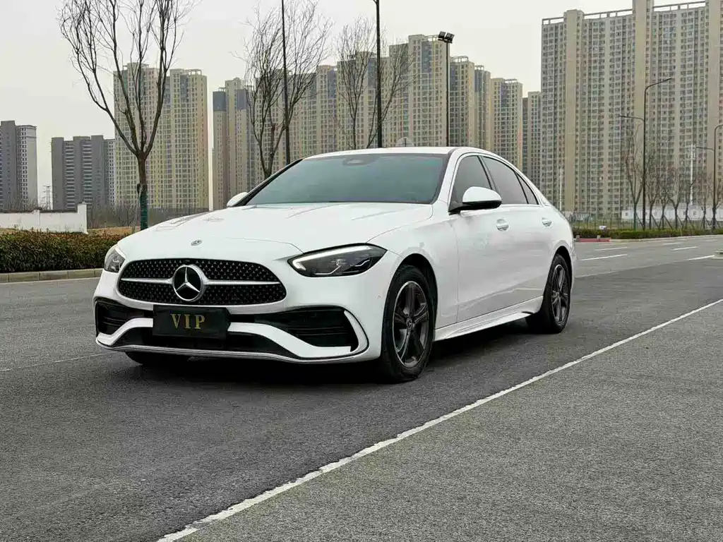 Mercedes-Benz C-Class 2024 — фото 1