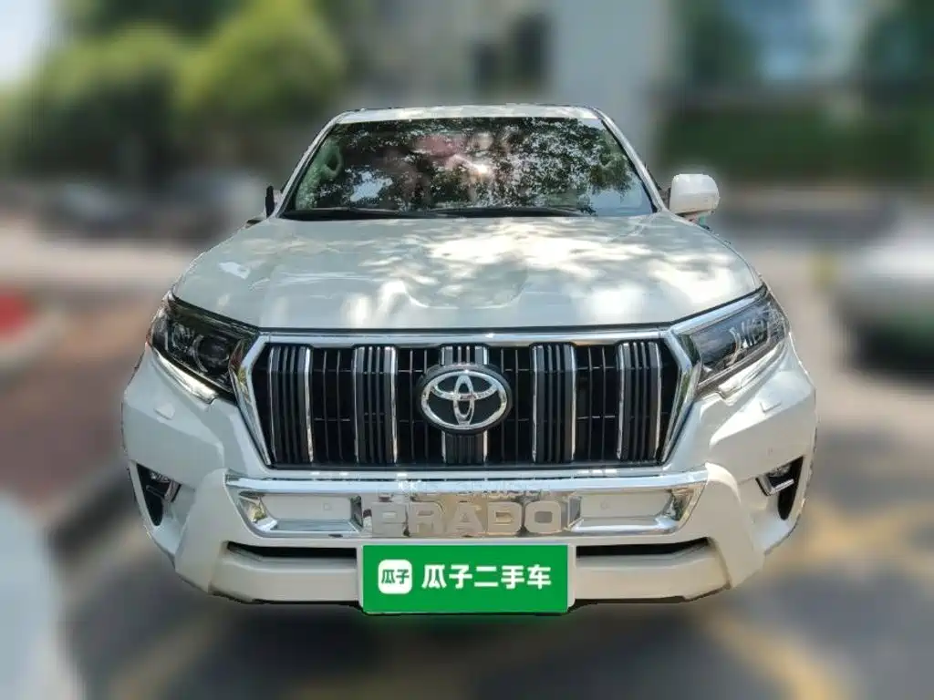 Toyota Prado 2018 — фото 2