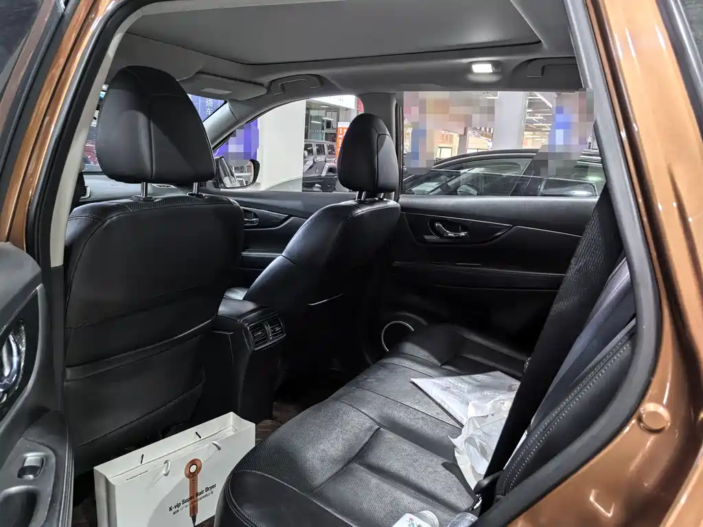 Nissan X-Trail 2017 — фото 12