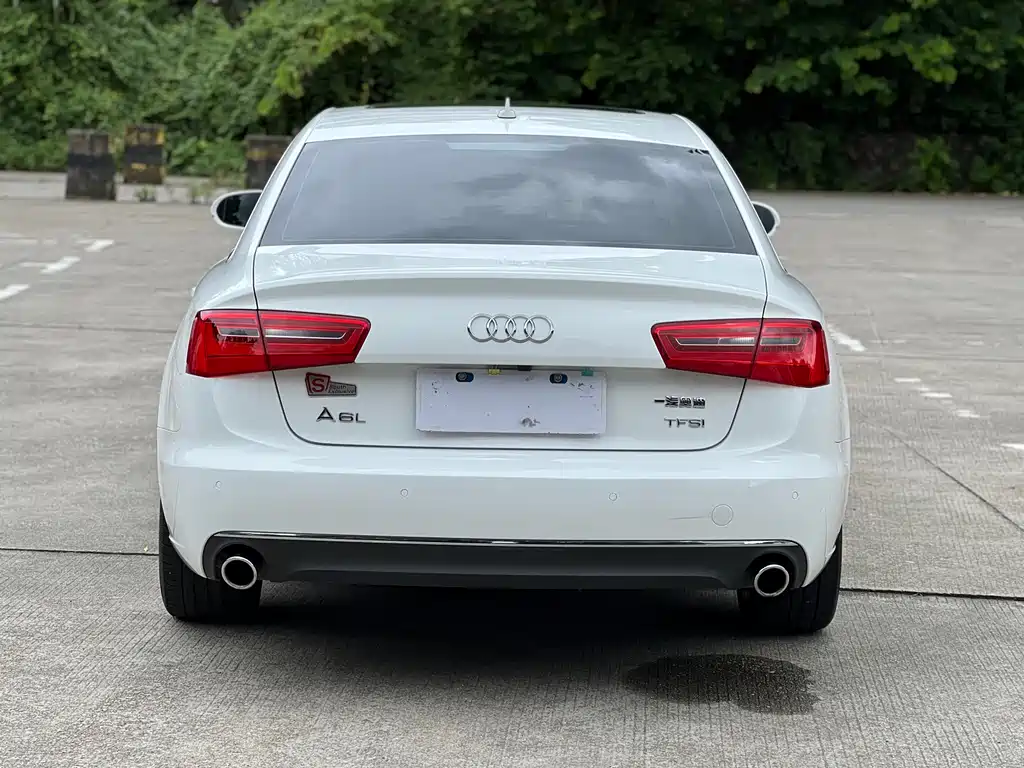 Audi A6L 2014 — фото 18