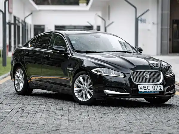 Jaguar XF 2011