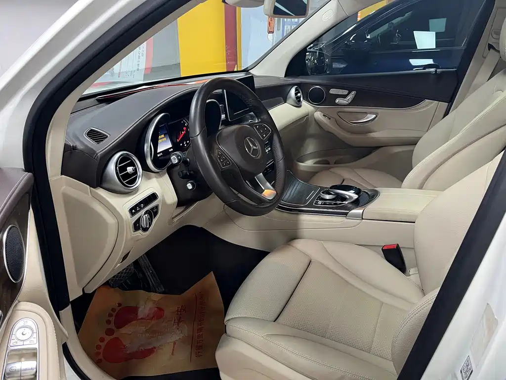 Mercedes-Benz GLC 2016