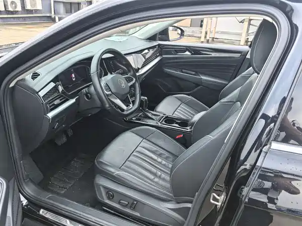 Volkswagen Passat 2022