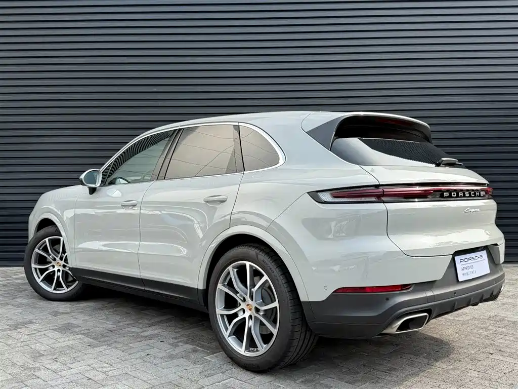 Porsche Cayenne 2025 — фото 2