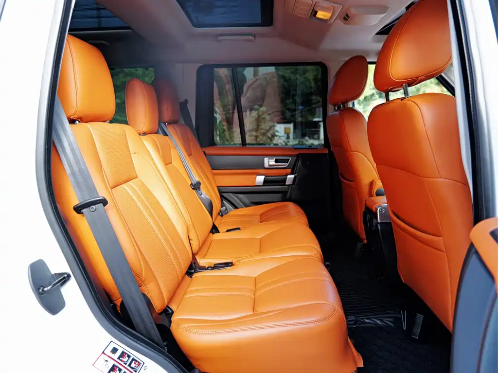 Land Rover Discovery 2016 — фото 9
