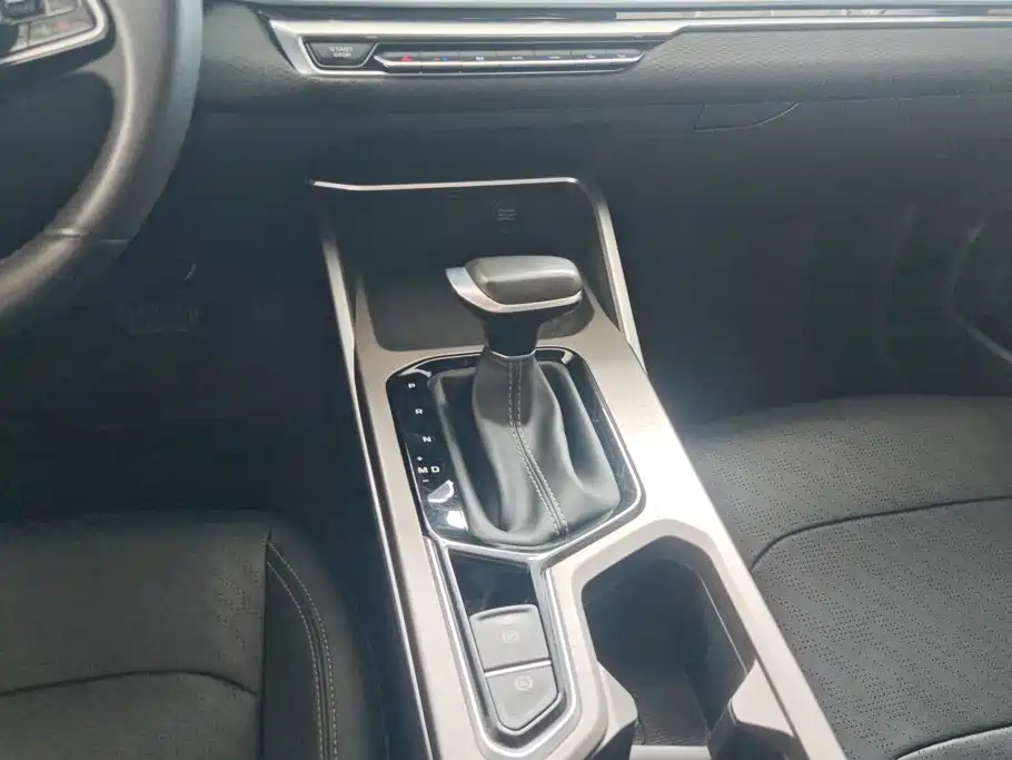 Geely Emgrand 2022 — фото 16