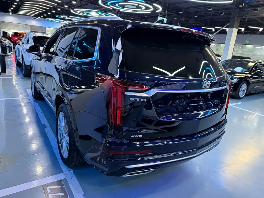 Cadillac XT6 2021 — фото 20