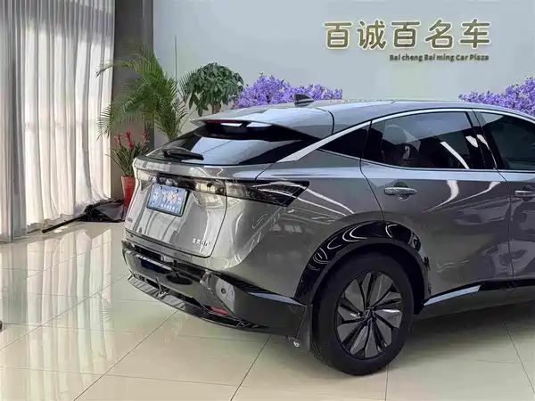 Nissan ARIYA 2023