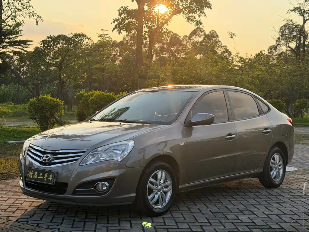 Hyundai Elantra 2014