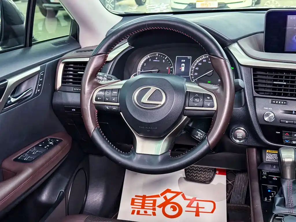 Lexus RX 2018 — фото 11