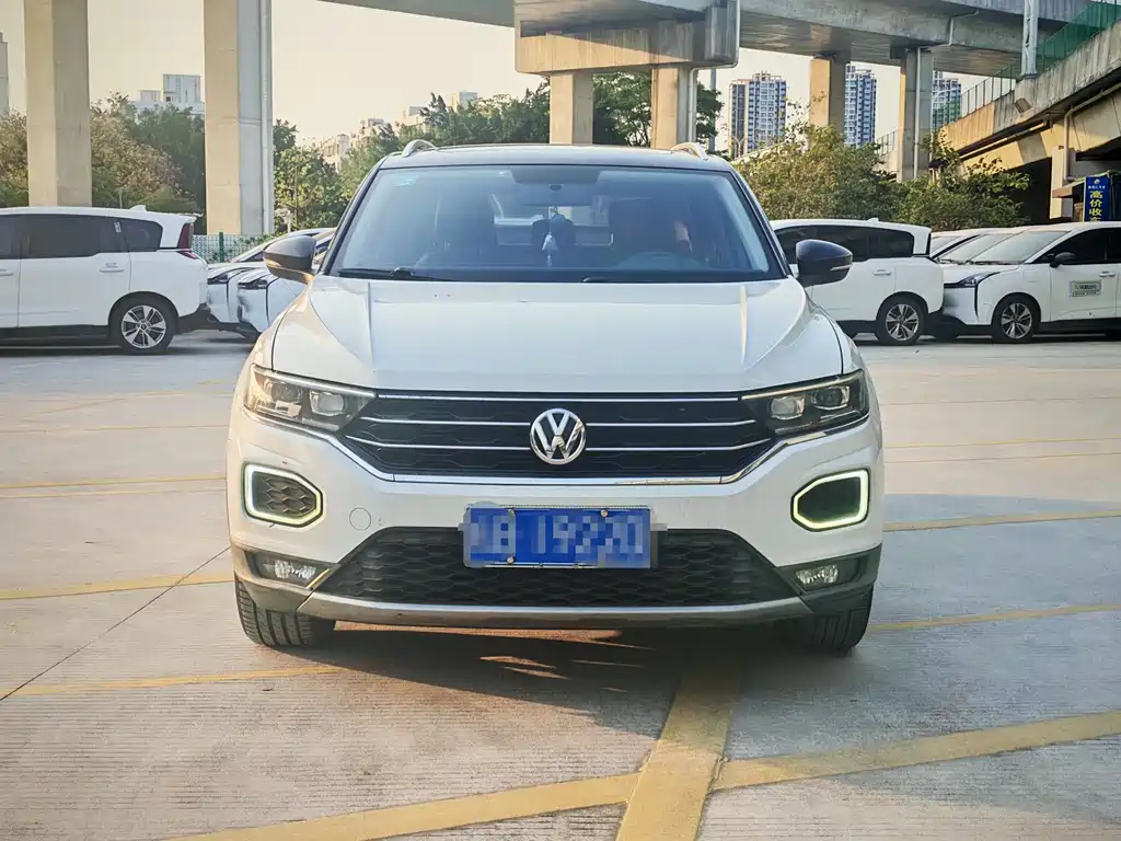 Volkswagen T-Roc 2019 — фото 2