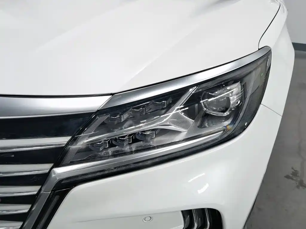 Roewe MARVEL X 2018 — фото 7