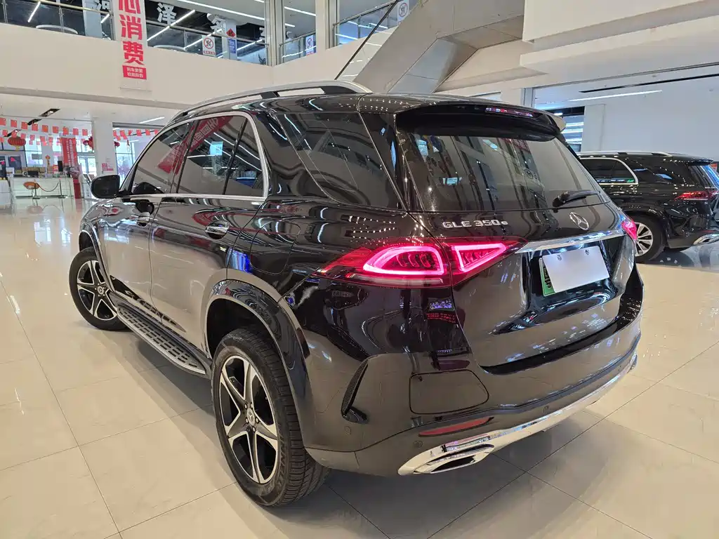 Mercedes-Benz GLE New Energy 2021 — фото 9