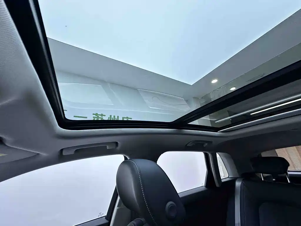Audi Q3 2023 — фото 14
