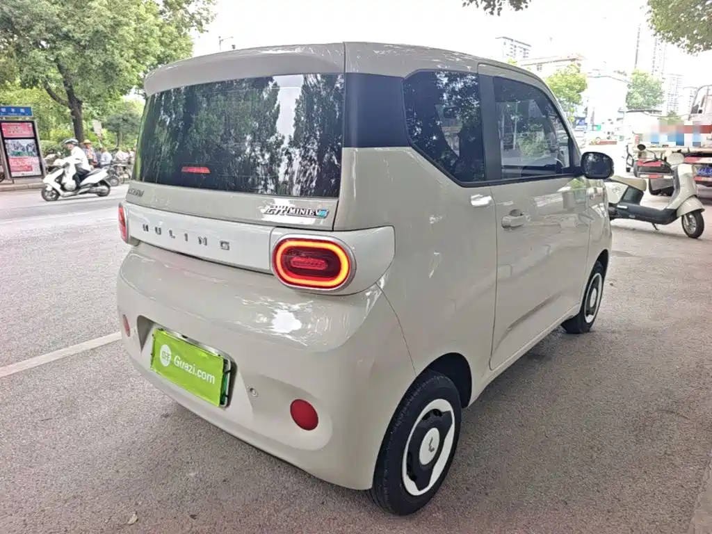 Wuling Hongguang MINIEV 2025