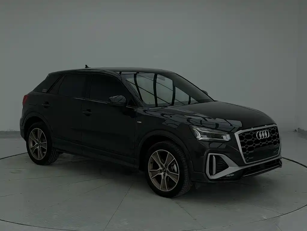 Audi Q2L 2022