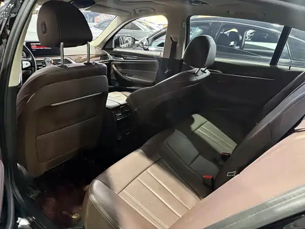 BMW 5 Series 2020