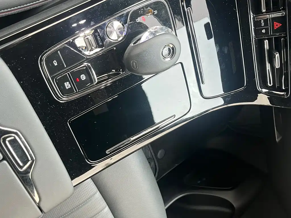 GAC Motor Trumpchi M8 2023 — фото 13