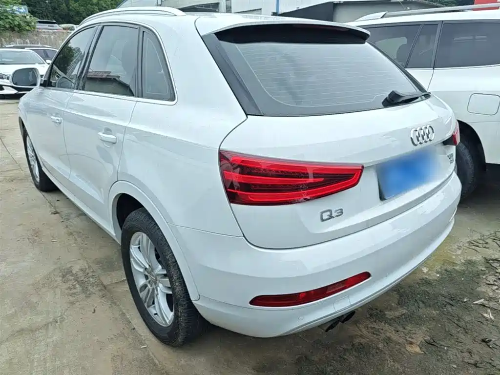 Audi Q3 2016 — фото 5