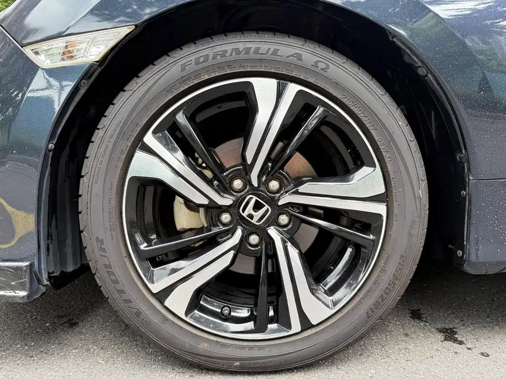 Honda Civic 2018 — фото 18