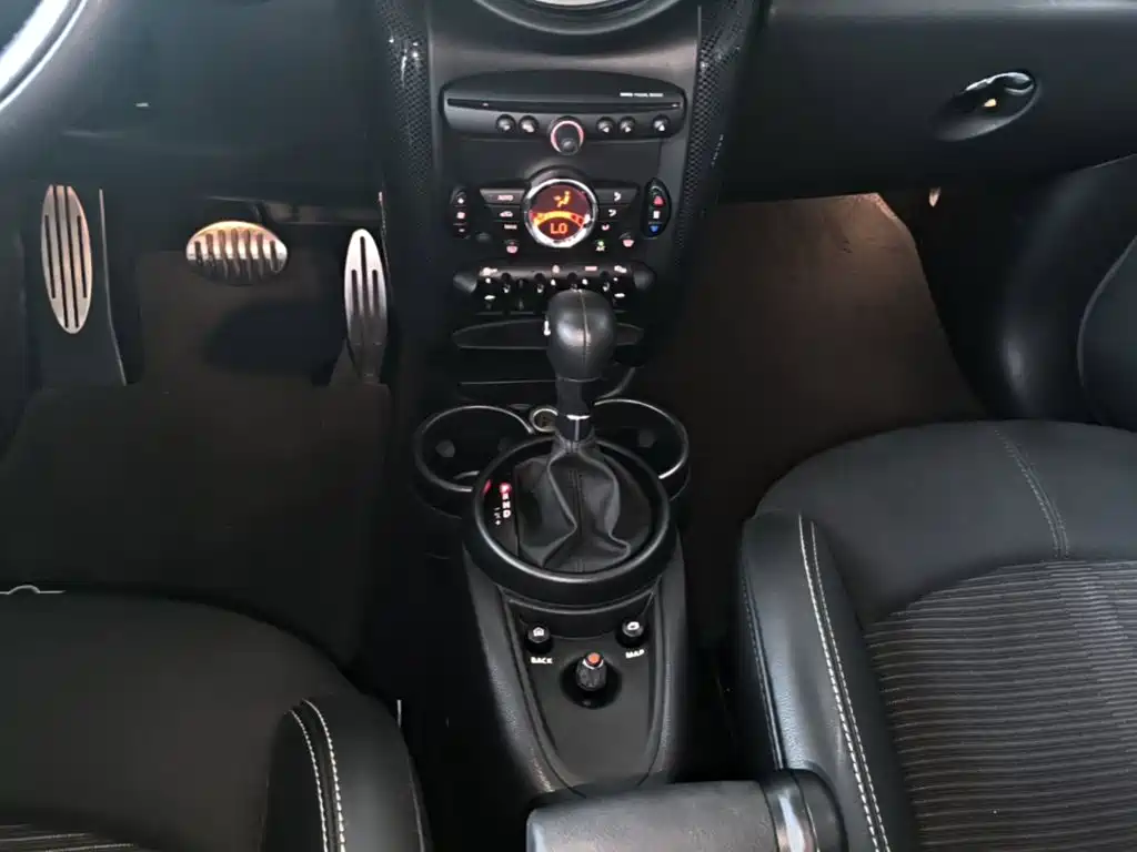 MINI Countryman 2015 — фото 14