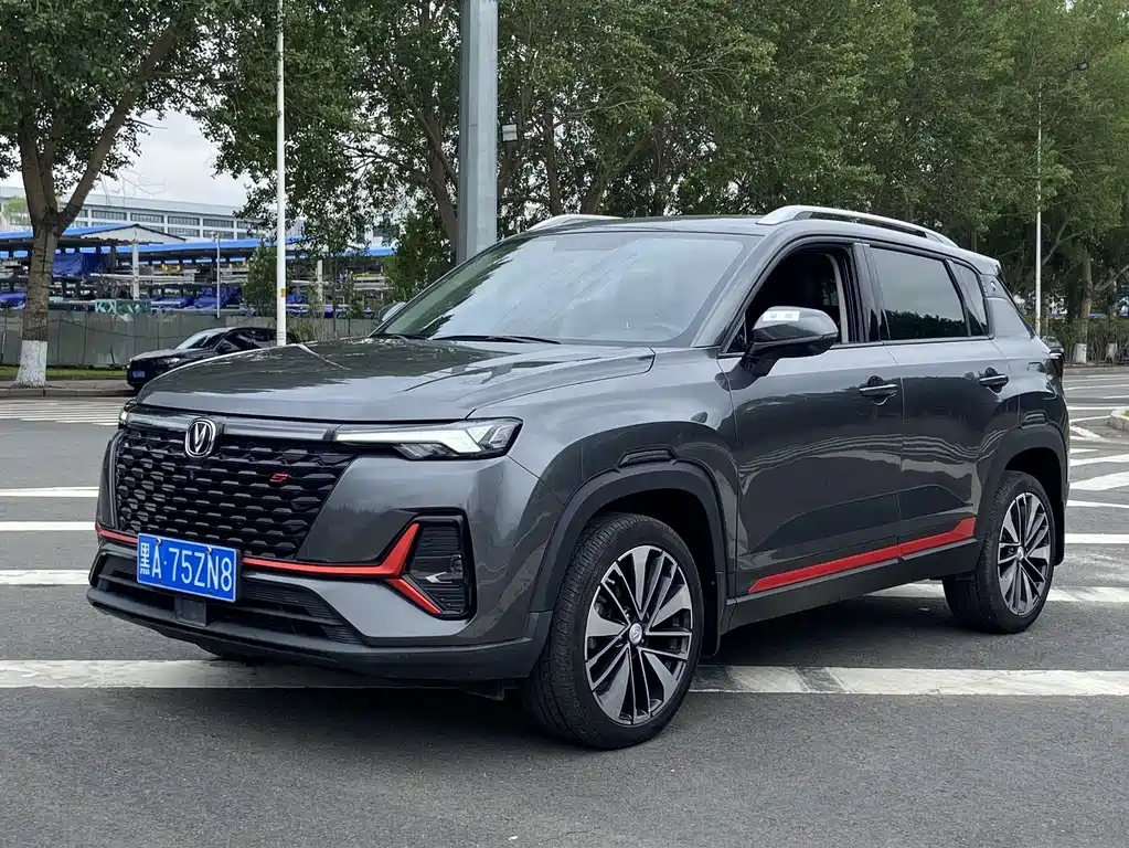 Changan CS35PLUS 2021 — фото 1