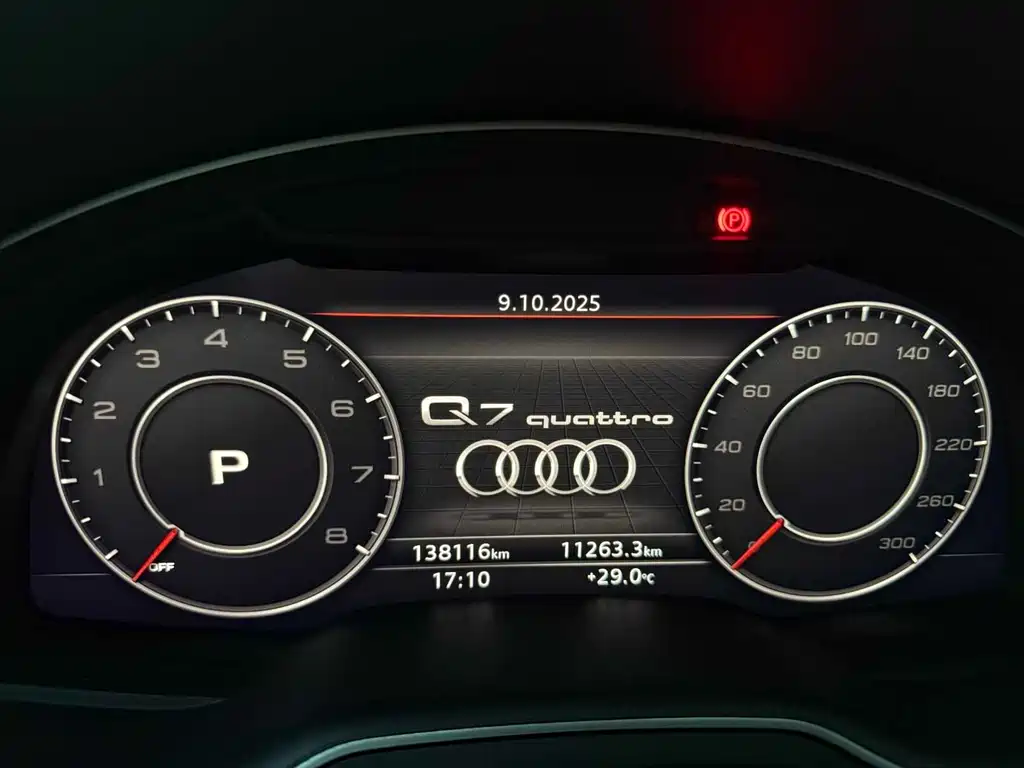 Audi Q7 2016 — фото 11