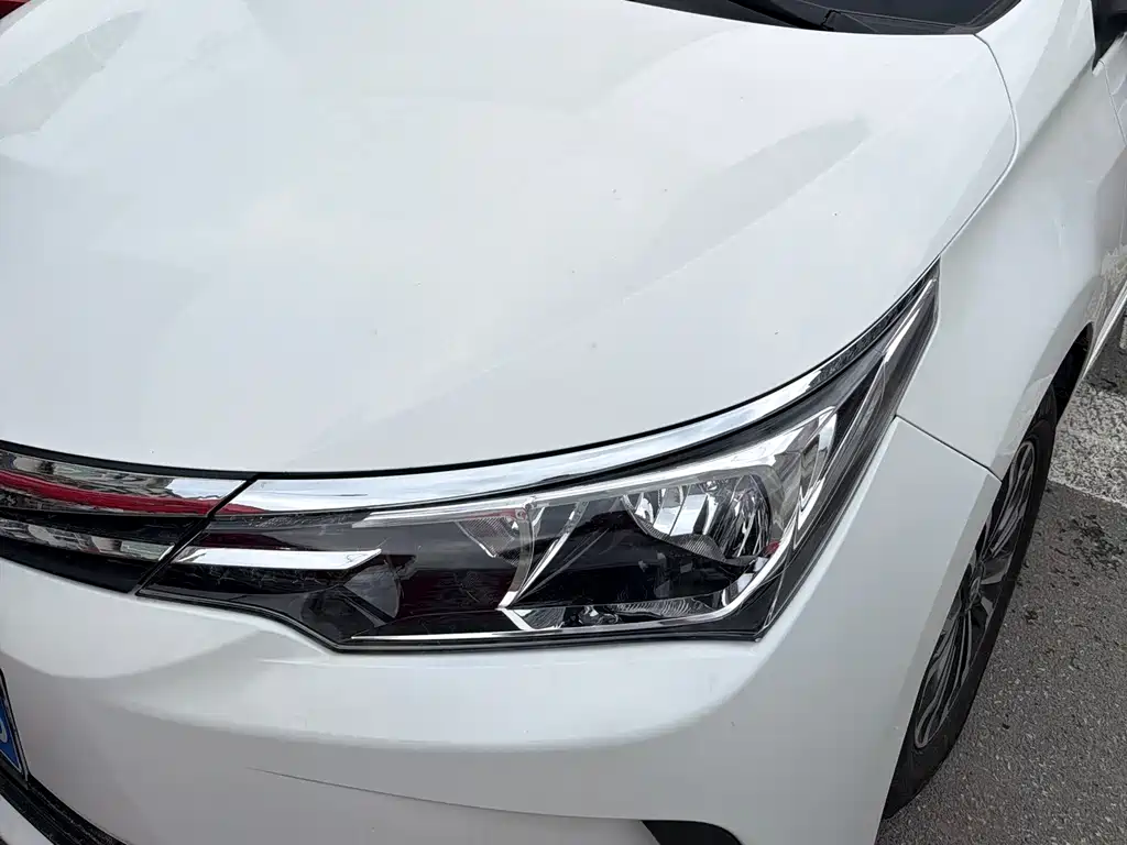 Toyota Corolla 2017 — фото 5